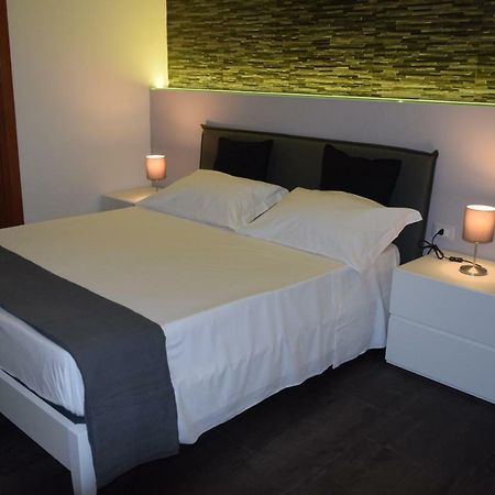 Appartamento I Puritani On The Beach Giardini-Naxos Exterior foto