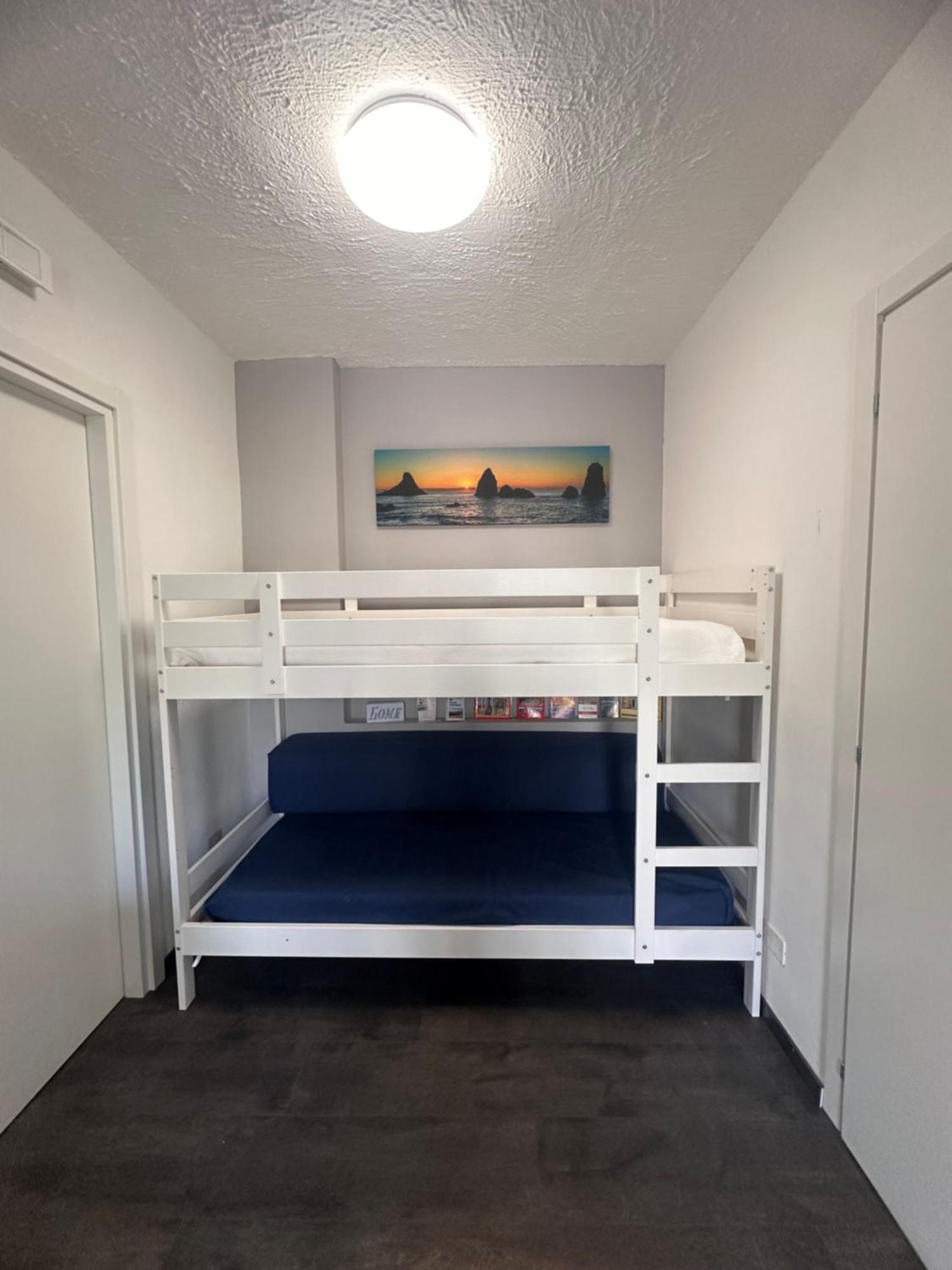 Appartamento I Puritani On The Beach Giardini-Naxos Exterior foto